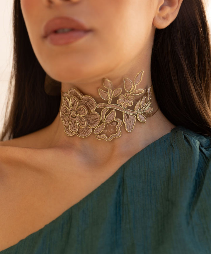 Chocker Elora