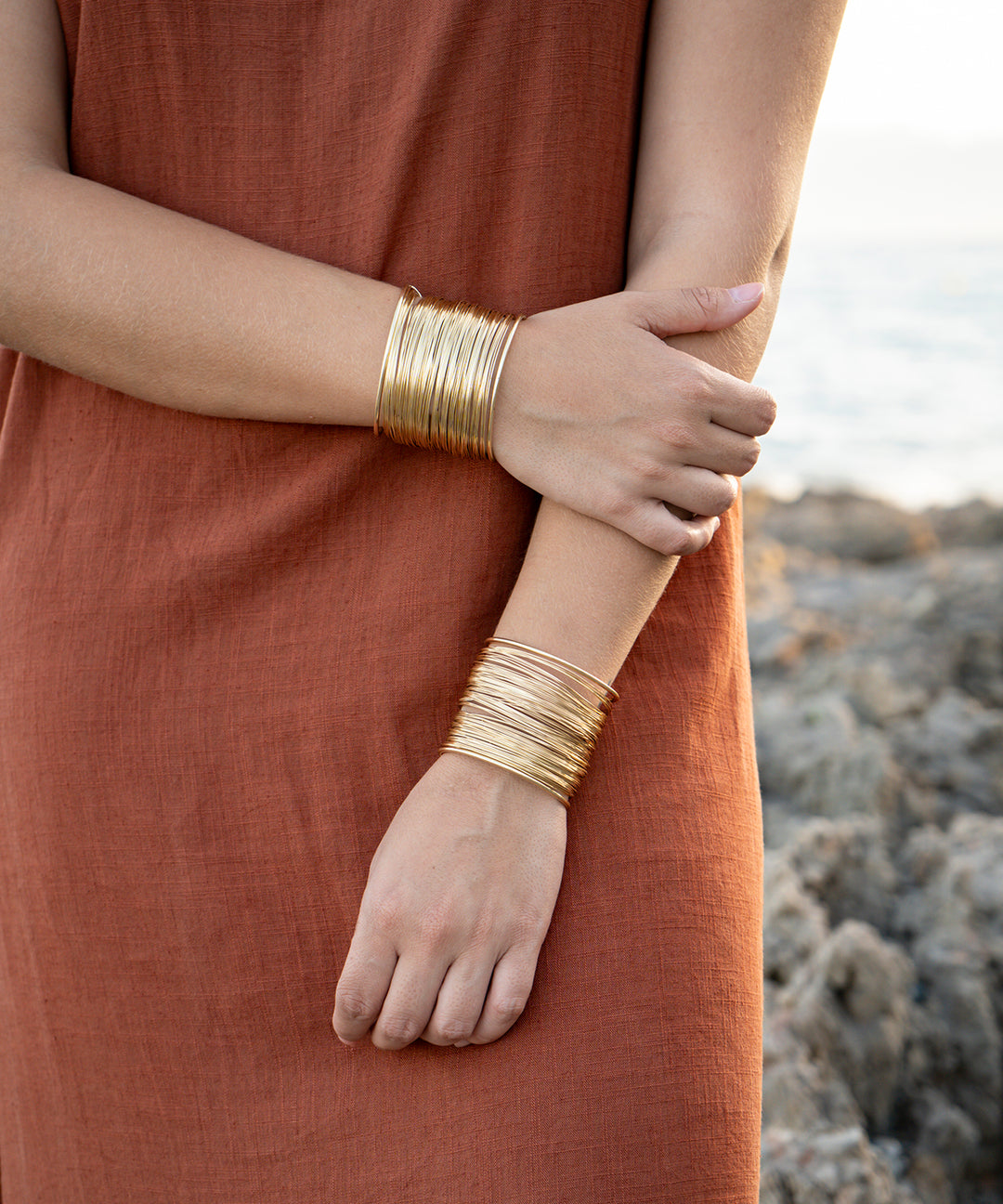 Maxi gold thread bracelet