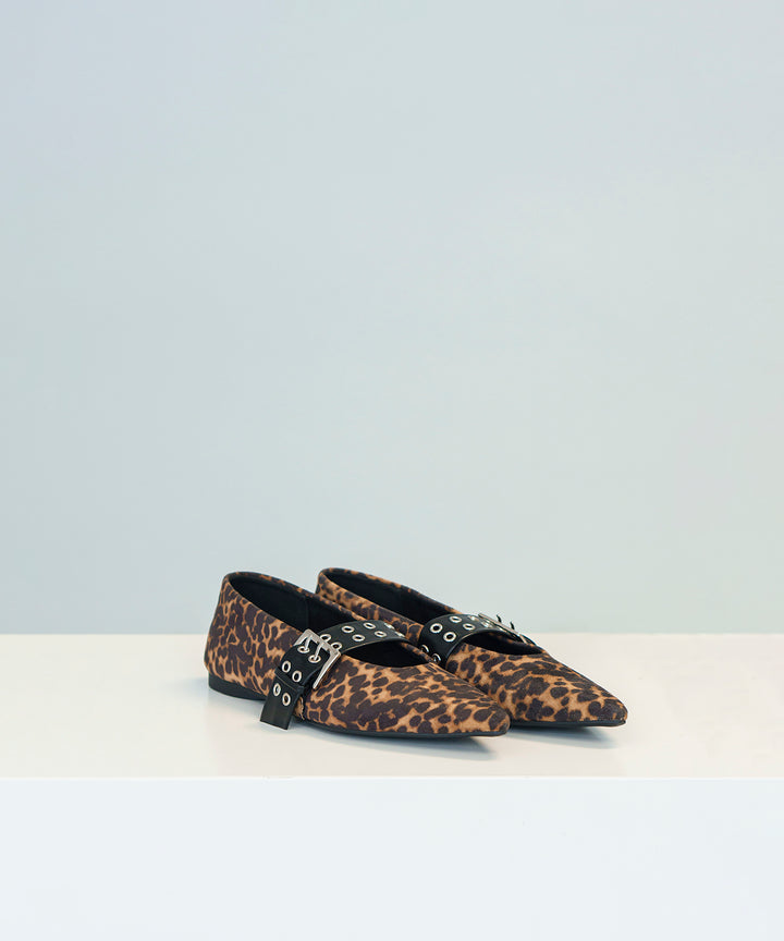 Bailarina tachas leopardo