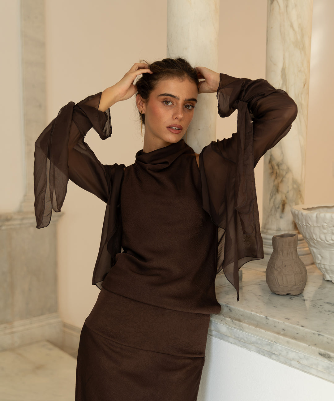 Blusa capa seda chocolate