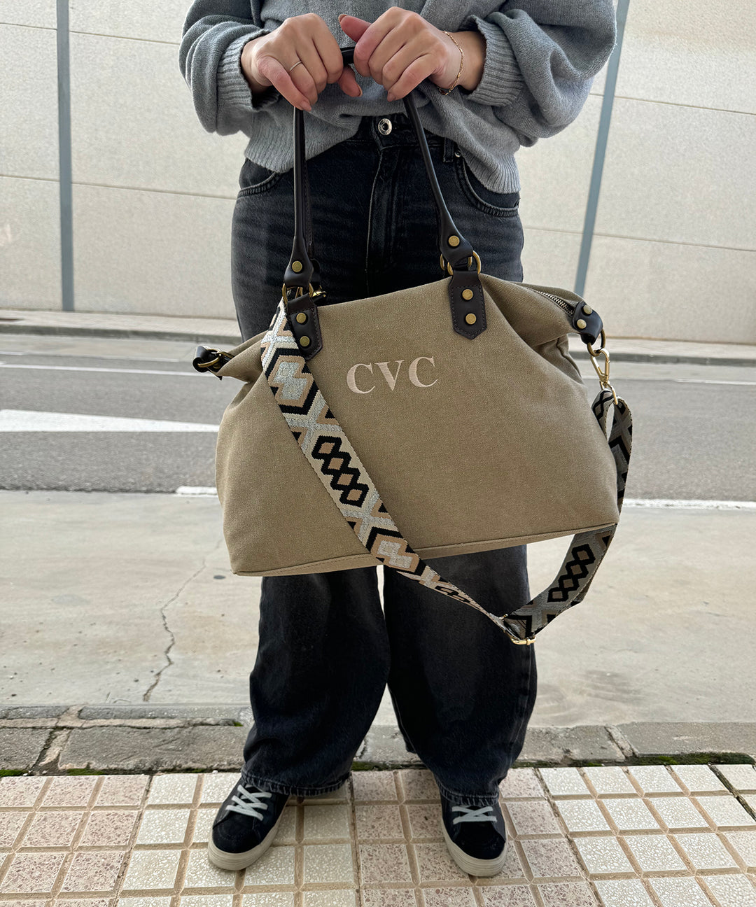 Customizable canvas bag