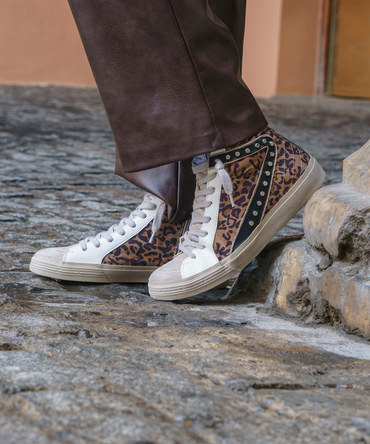 Bota deportiva Leopardo Alliwant