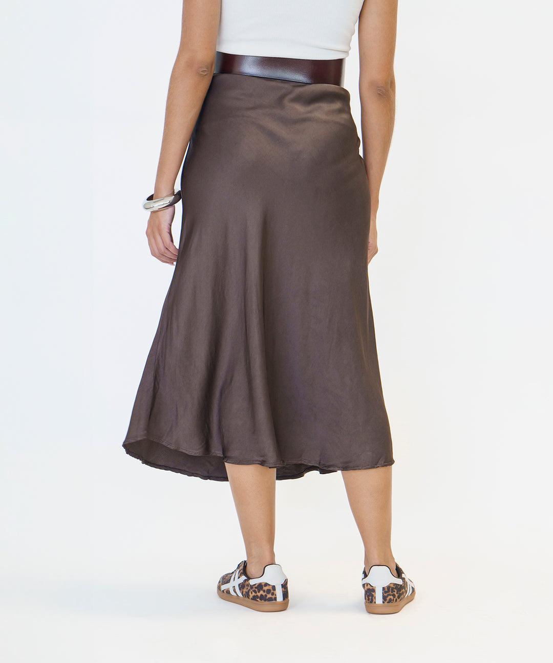 Evase satin skirt