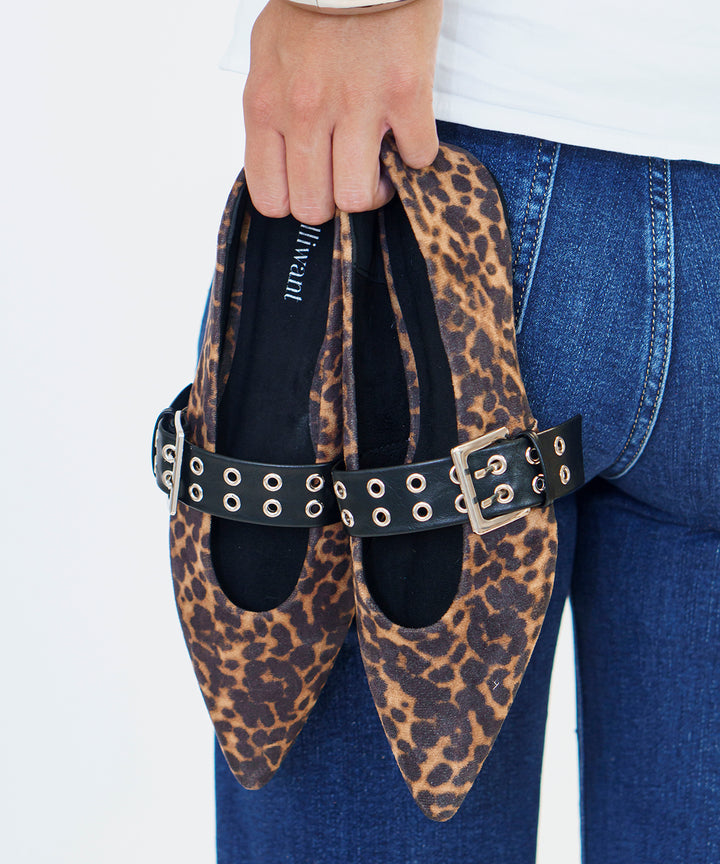 Bailarina tachas leopardo