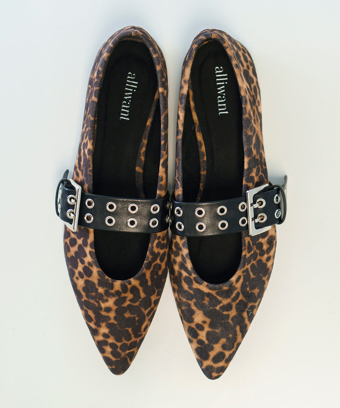 Bailarina tachas leopardo