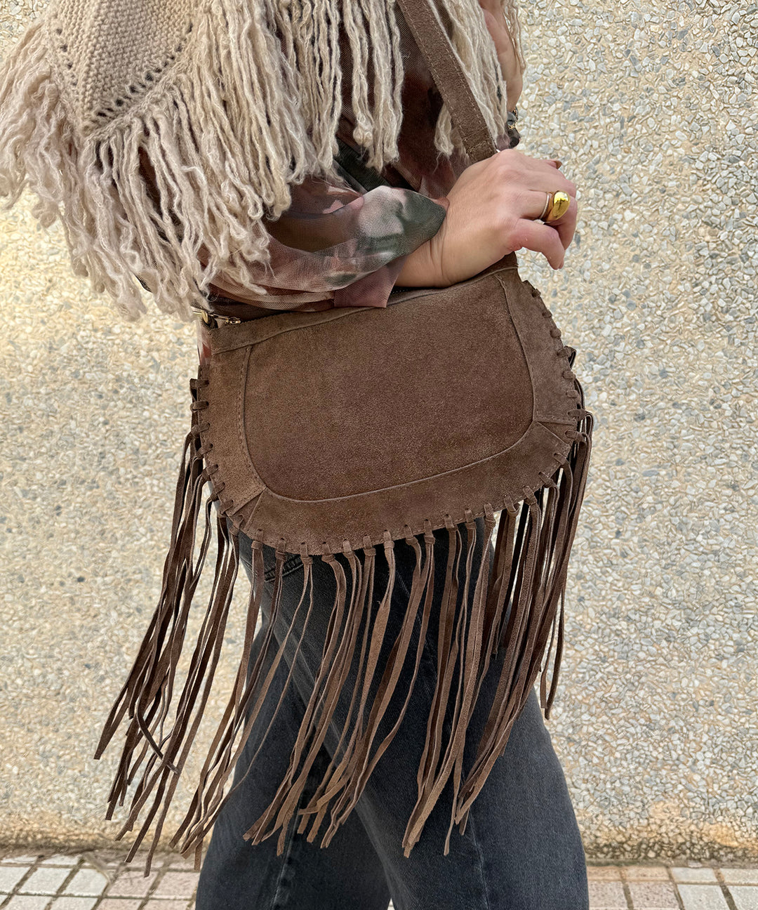 Tesa fringe shoulder bag