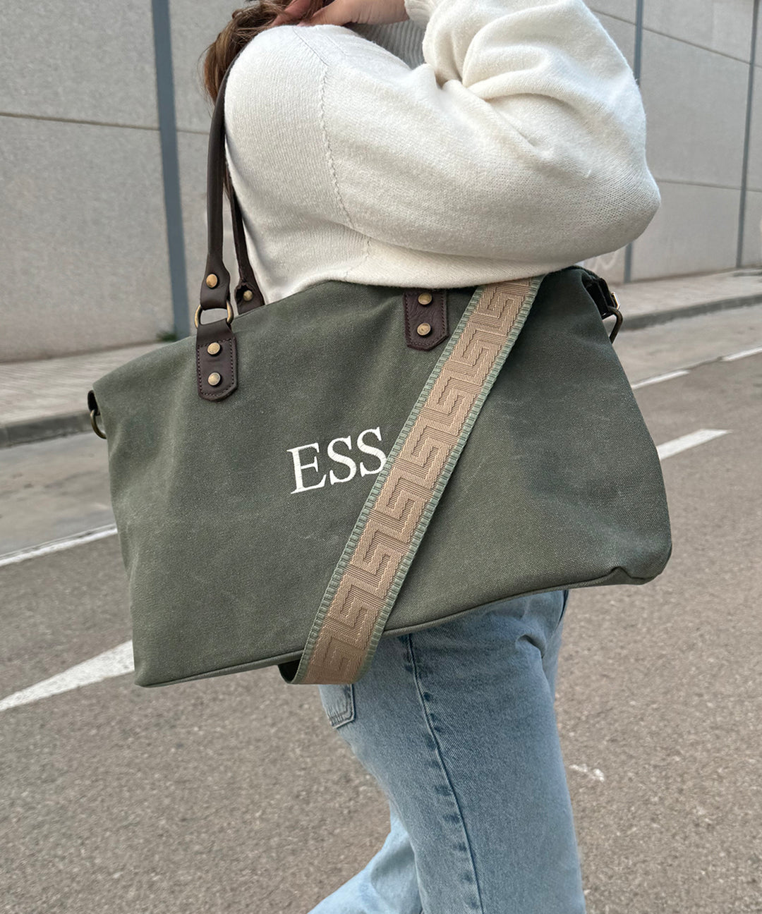 Customizable canvas bag