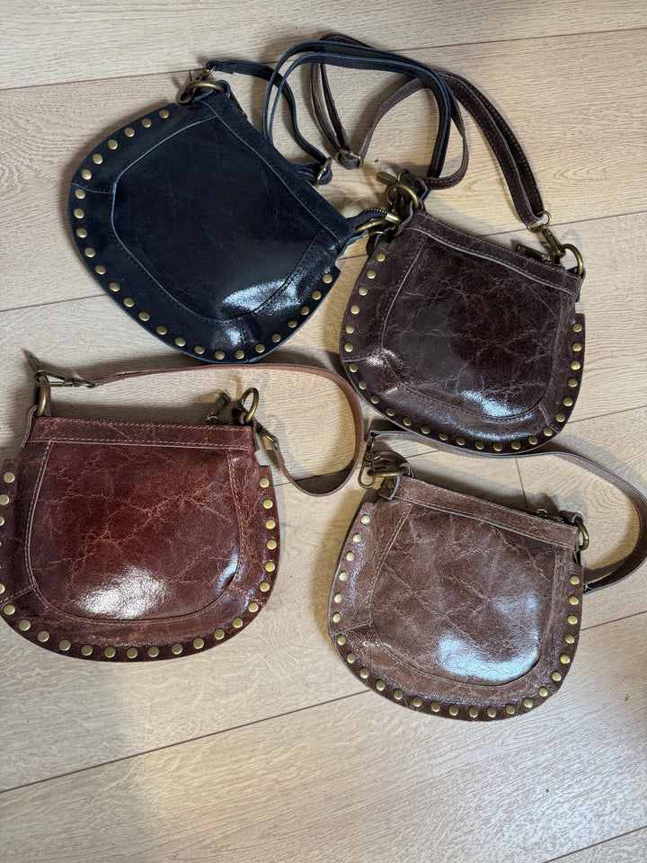 Bolso badolera tachas